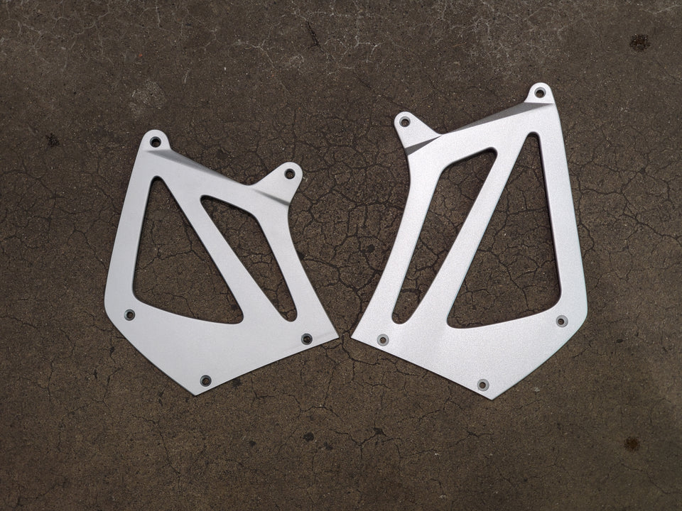 997.2 RS +2.5" Wing Risers - 2009-2011 911 GT3 RS (997.2)